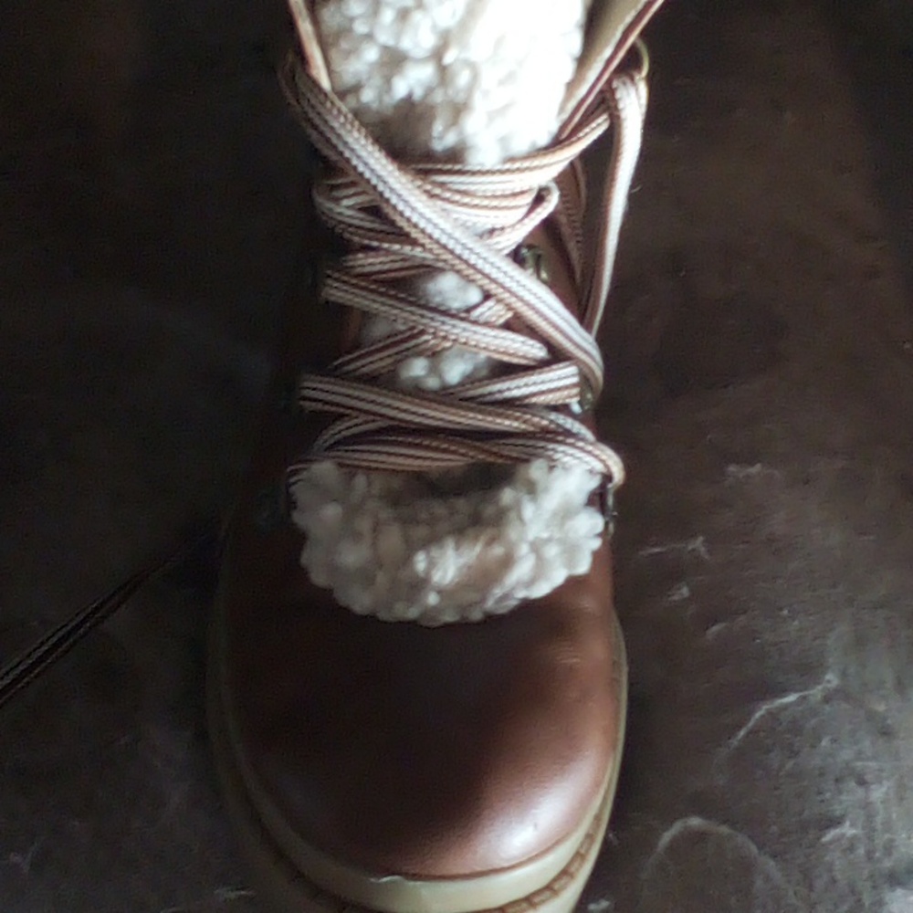 Size8 - Picture 4 of 4